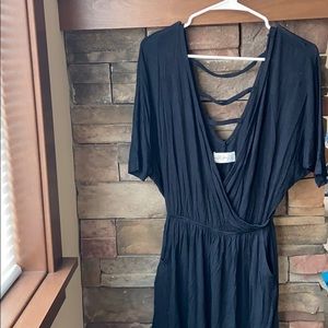 Black Abercrombie & Fitch dress